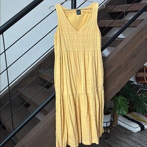 GAP Yellow Pleated Sundress V-Neck Midi
